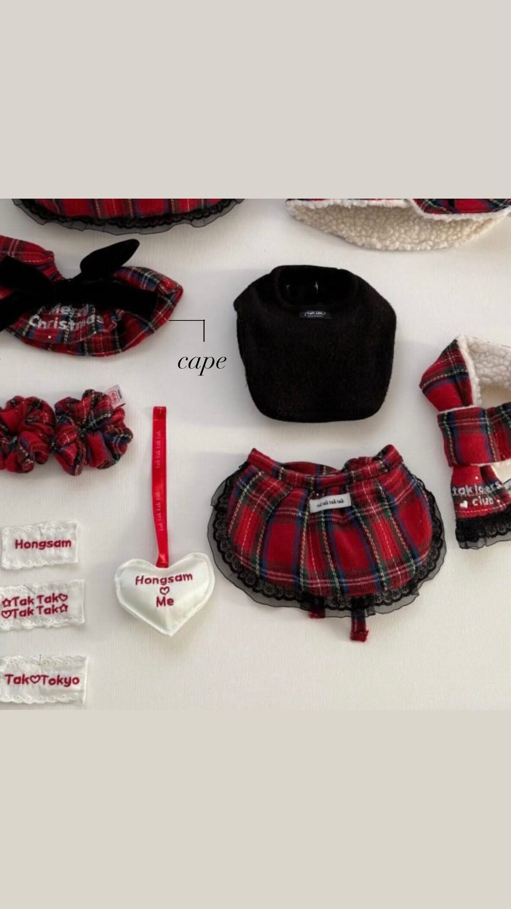 ネーム刺繍［tak!tak!tak!tak!］Winter Tartan Check Series ケープ（レッド）