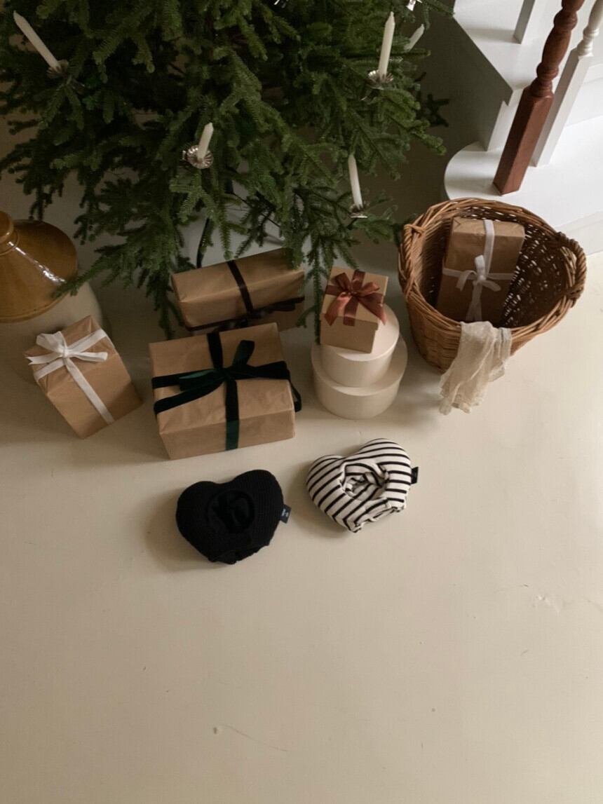即納［ours,］Heart hat (black, stripe)