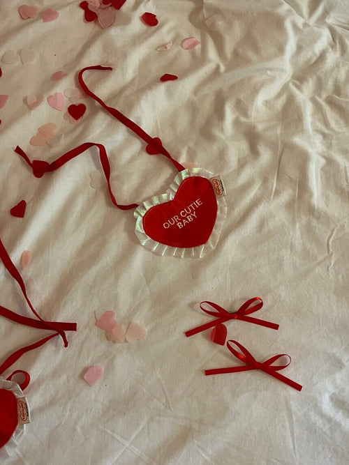 ネーム刺繍［tak!tak!tak!tak!］birthday heart bib （スタイ単品）