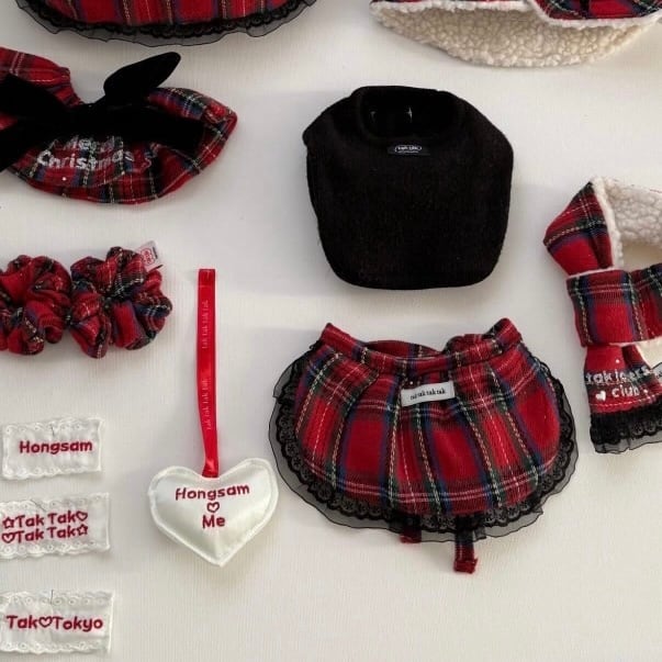 ネーム刺繍［tak!tak!tak!tak!］Winter Tartan Check Series ケープ（レッド）